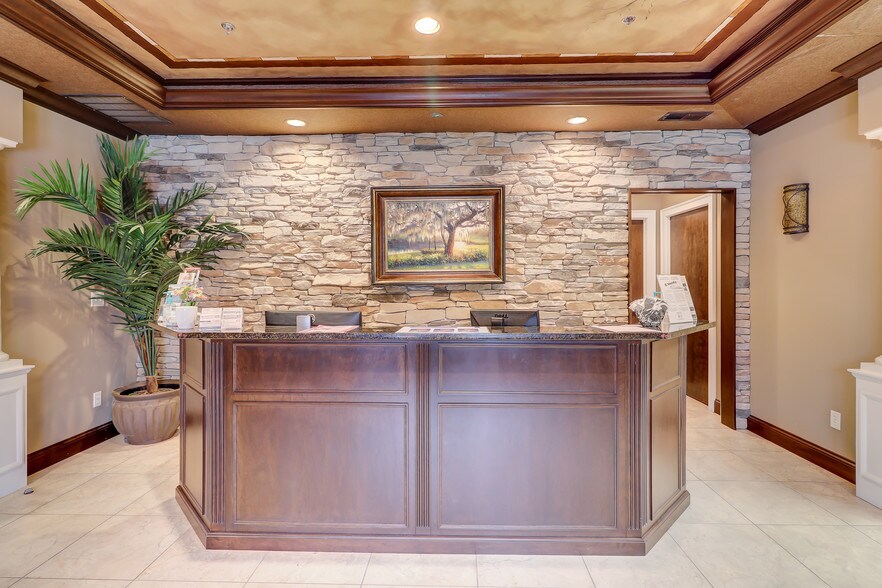 More Photos Of 10 William Pope Dr, Bluffton Medical For Lease