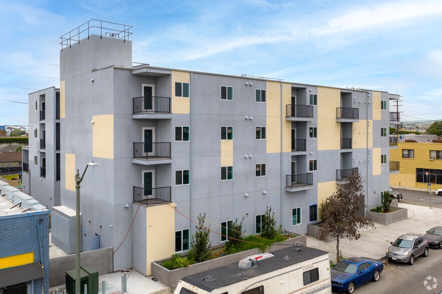 More Photos Of 300 W 60th St, Los Angeles Apartments For Sale