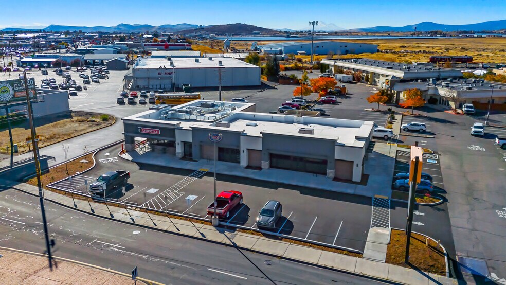 More Photos Of 2508 S 6th St, Klamath Falls Restaurant For Lease