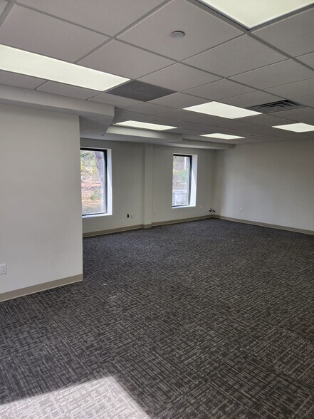 More Photos Of 1885 Swarthmore Ave, Lakewood Manufacturing For Sale