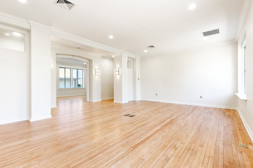 More Photos Of 331 N 1st Ave, Phoenix Office Residential For Lease