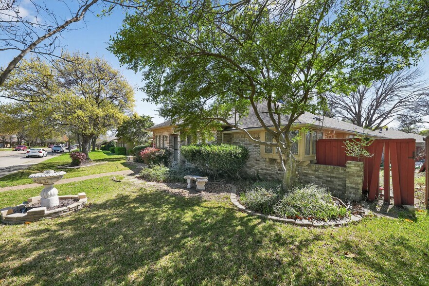 More Photos Of , Dallas Unknown For Sale