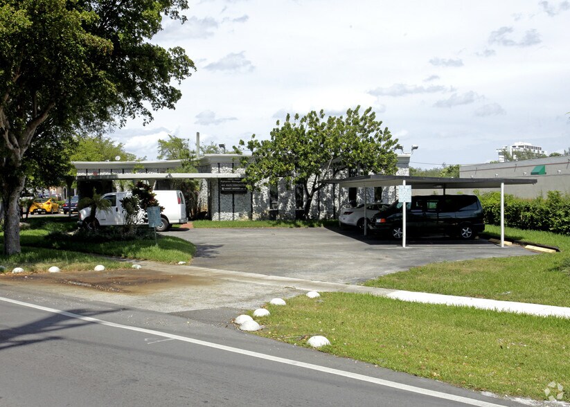 More Photos Of 13201-13207 NE 16th Ave, North Miami Office For Lease