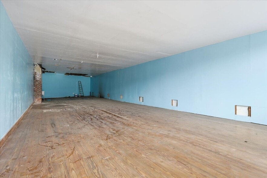 More Photos Of 315 Ogle Ave, Knoxville General Retail For Sale