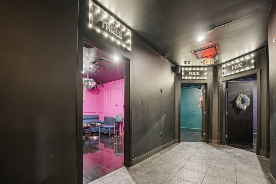 More Photos Of 400 Bergen Blvd, Palisades Park General Retail For Lease