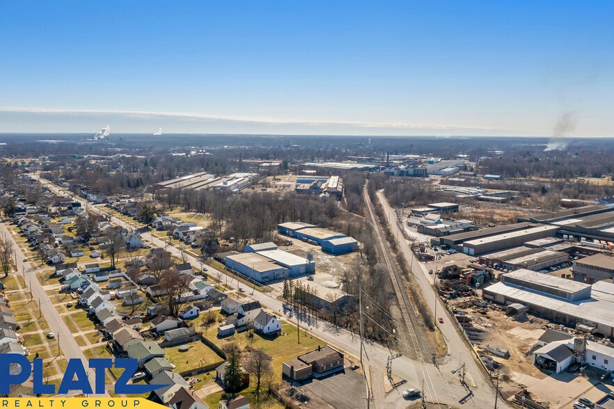 More Photos Of 1929 Larchmont Ave NE, Warren Warehouse For Sale