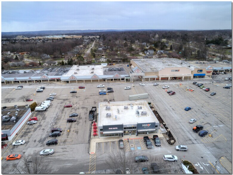 More Photos Of 15131-15169 Pearl Rd, Strongsville Unknown For Sale