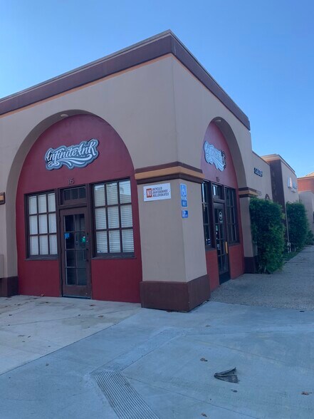 Primary Photo Of 27625-27685 Jefferson Ave, Temecula Unknown For Lease