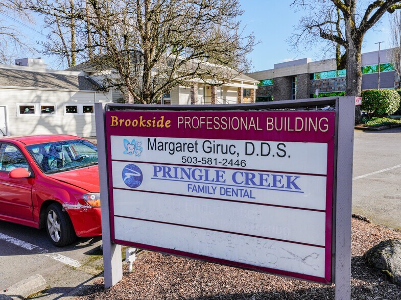 More Photos Of 620-660 12th St SE, Salem Medical For Lease