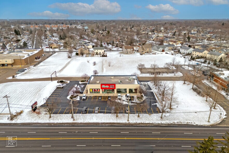 More Photos Of 255 W Roosevelt Rd, West Chicago Freestanding For Sale