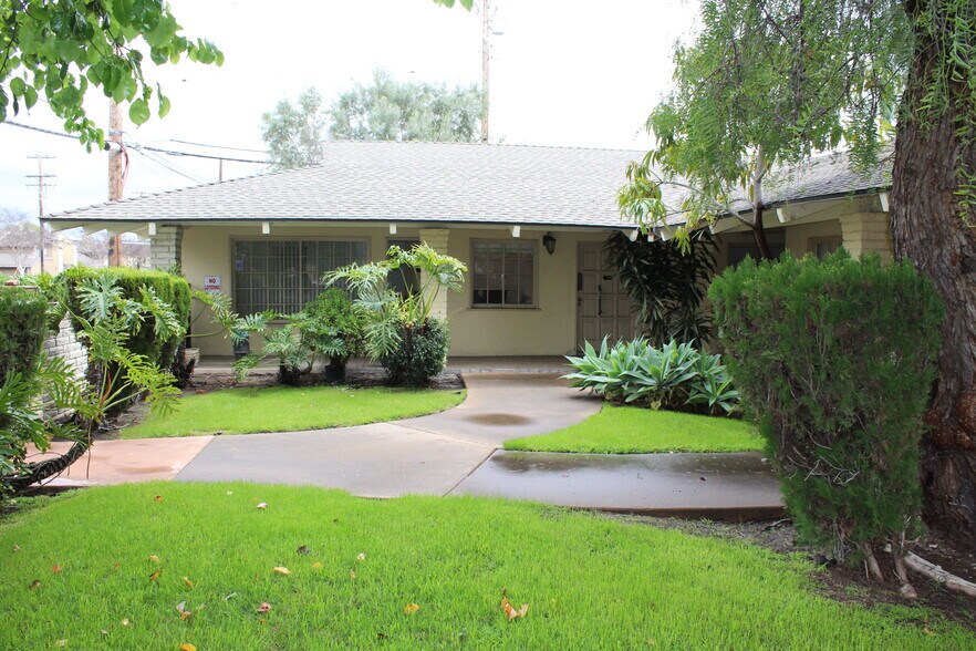 More Photos Of 8732 Westminster Blvd, Westminster Office For Lease