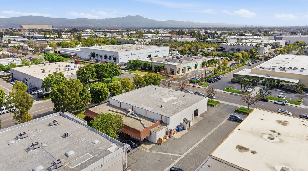 Primary Photo Of 1882 Reynolds Ave, Irvine Warehouse For Lease