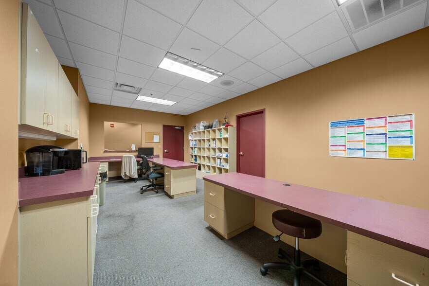 More Photos Of 2500 Citrus Blvd, Leesburg Medical For Sale