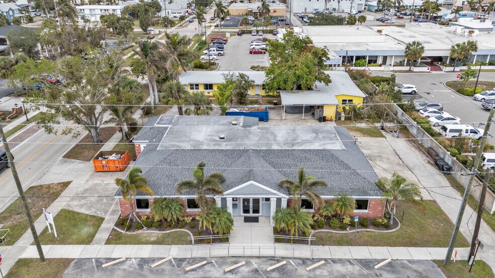 More Photos Of 128 W Charlotte Ave, Punta Gorda Office Residential For Sale