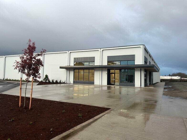 More Photos Of 5051 SW Western Ave, Beaverton Warehouse For Lease