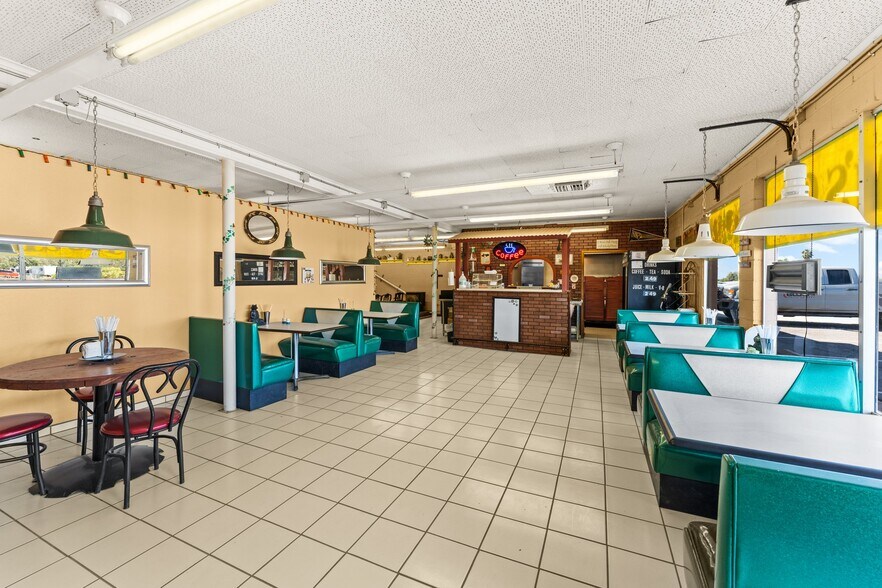 More Photos Of 70932 Highway 60, Wenden General Retail For Sale