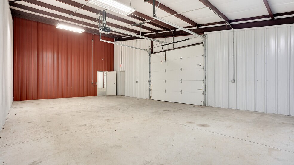 More Photos Of 2301 S Highway 77, Pauls Valley Industrial For Sale