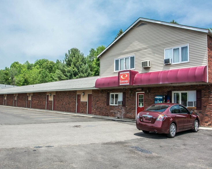 More Photos Of 7462 Seneca Rd N, Hornell Hotel For Sale
