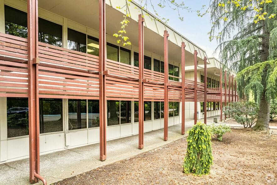 More Photos Of 5319 SW Westgate Dr, Portland Office For Lease