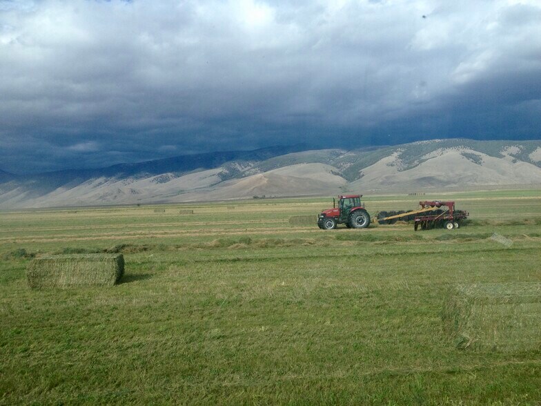 More Photos Of 3750 Pahsimeroi Rd, May Land For Sale