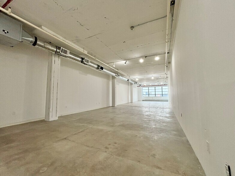 More Photos Of Brooklyn Navy Yard - Building 77, Brooklyn Loft Creative Space For Lease
