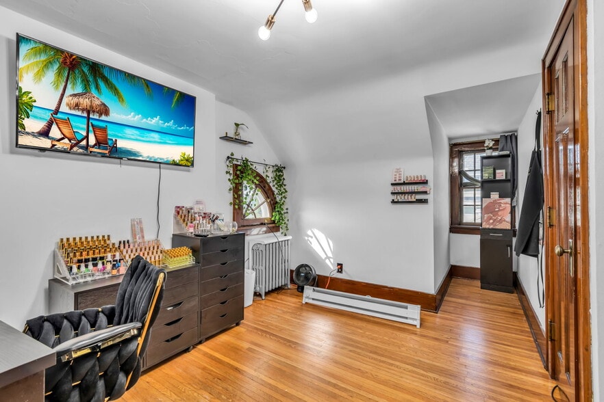 More Photos Of 2740 Main St, Buffalo Office Residential For Sale