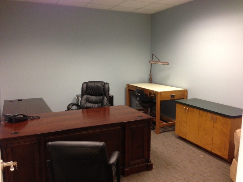 More Photos Of 854 Lowcountry Blvd, Mount Pleasant Office Residential For Lease