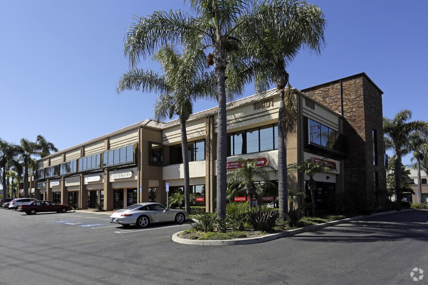 More Photos Of 15061 Springdale St, Huntington Beach Office For Lease