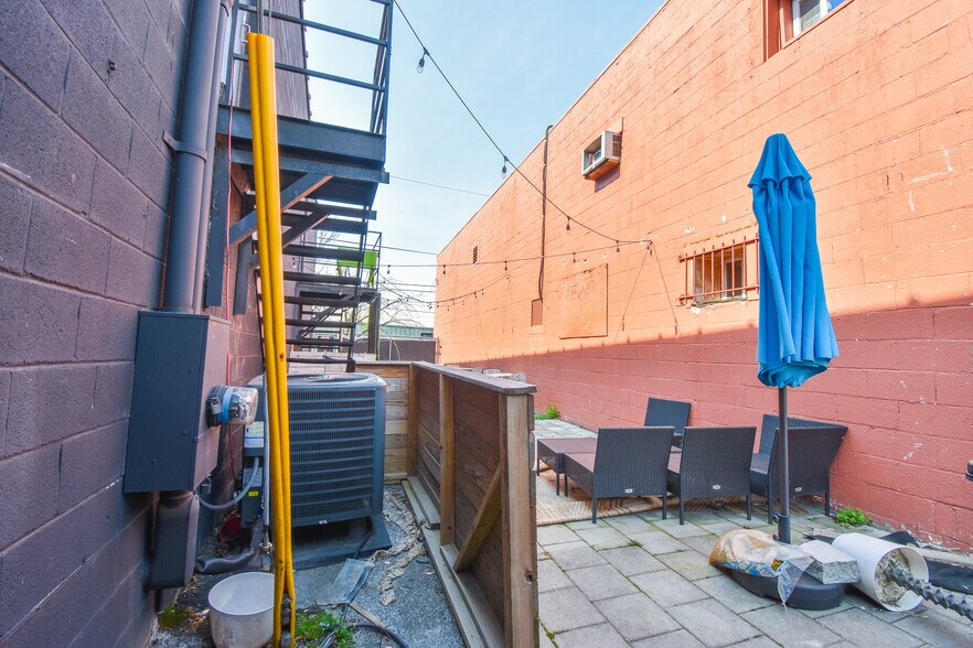 More Photos Of 4633 42nd Pl, Hyattsville General Retail For Lease