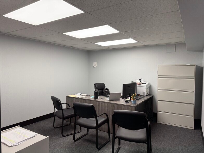 More Photos Of 1701 Century Dr, Goshen Manufacturing For Sale