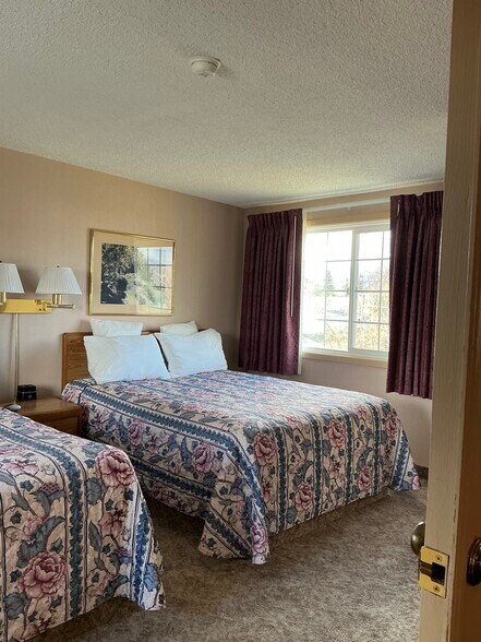 More Photos Of 333 Main St, Bridgeport Hotel For Sale