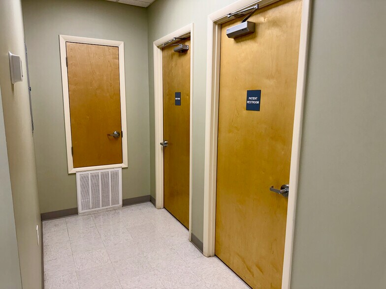 More Photos Of 514 Mary Esther Cut, Fort Walton Beach Office For Sale