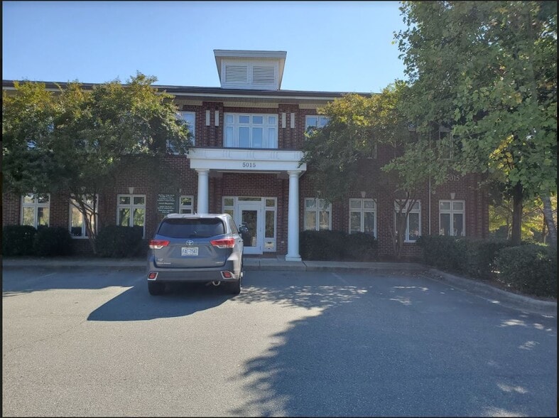 More Photos Of 5015 Southpark Dr, Durham Medical For Lease