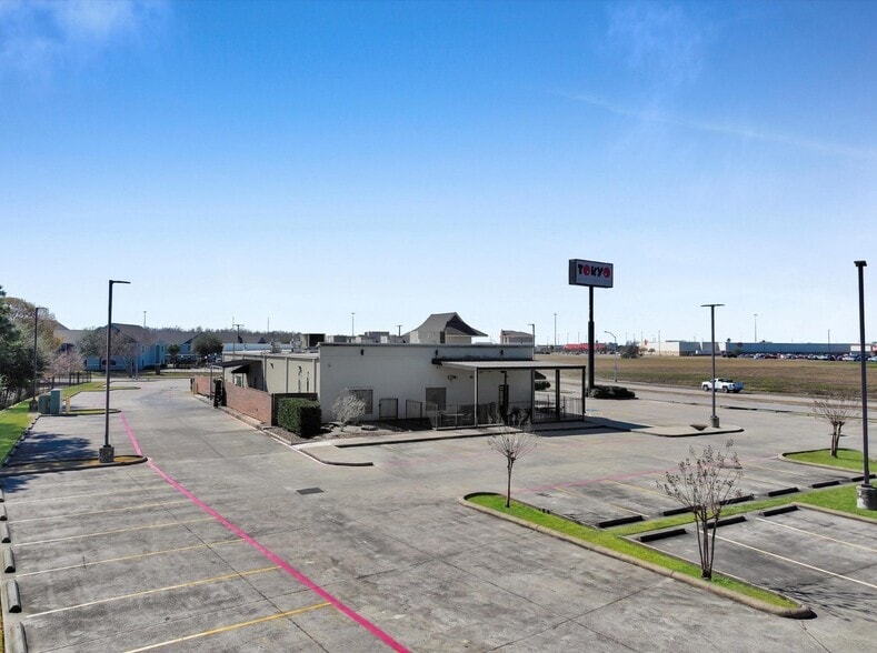 More Photos Of 3300 Central Mall Dr, Port Arthur Restaurant For Sale
