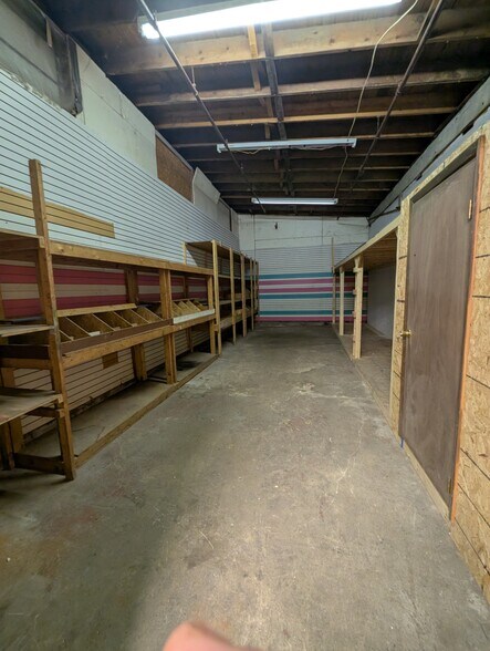 More Photos Of 5 Lafayette St, Plattsburgh Light Distribution For Lease