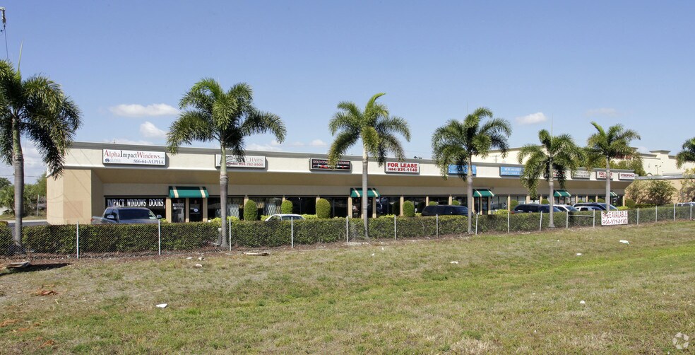 More Photos Of 590 SW 9th Ter, Pompano Beach Showroom For Lease