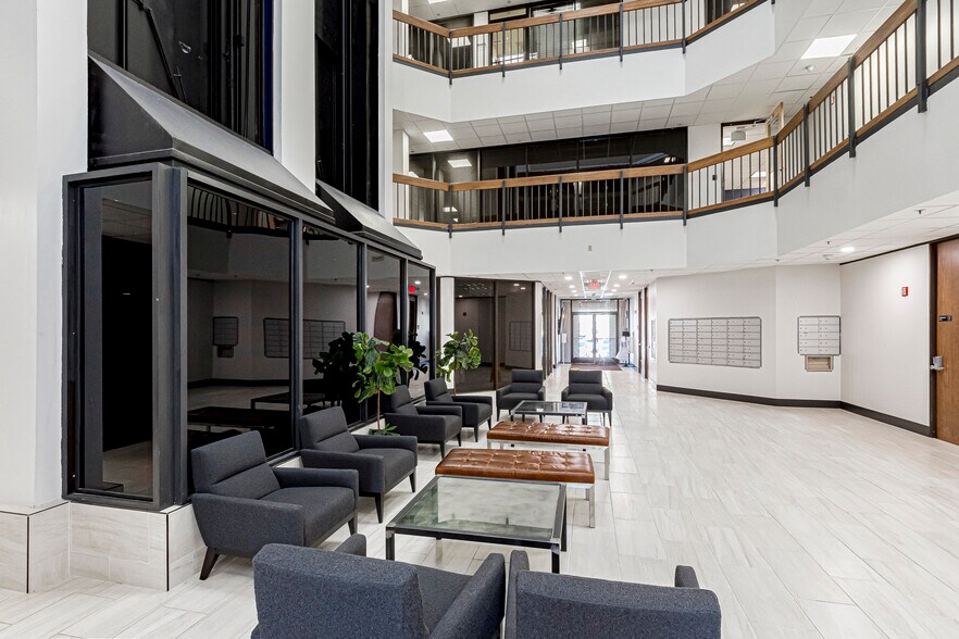 More Photos Of 3636 S Sherwood Forest Blvd, Baton Rouge Office For Lease