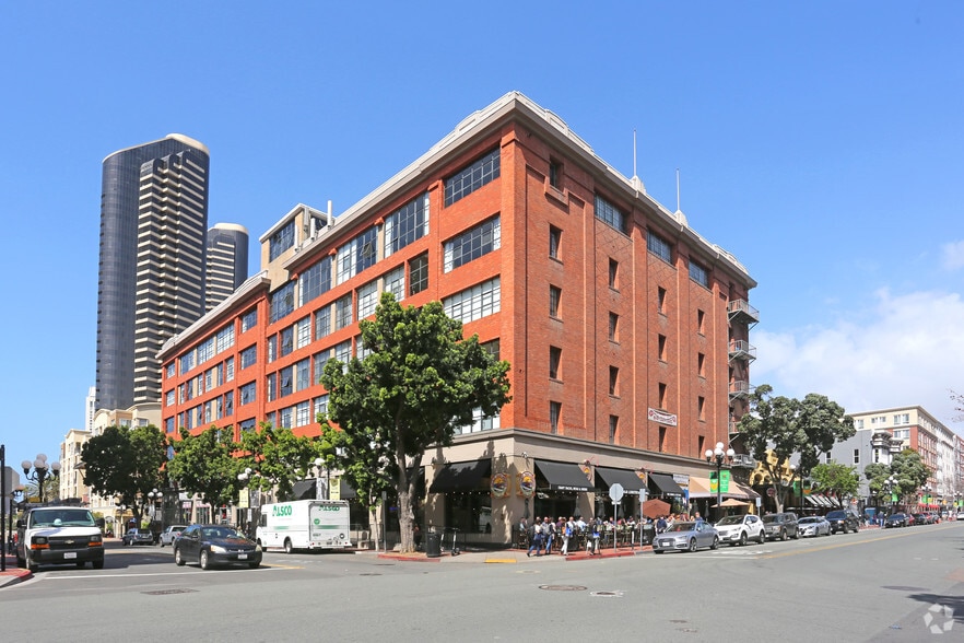 More Photos Of 310 5th Ave, San Diego Apartments For Lease