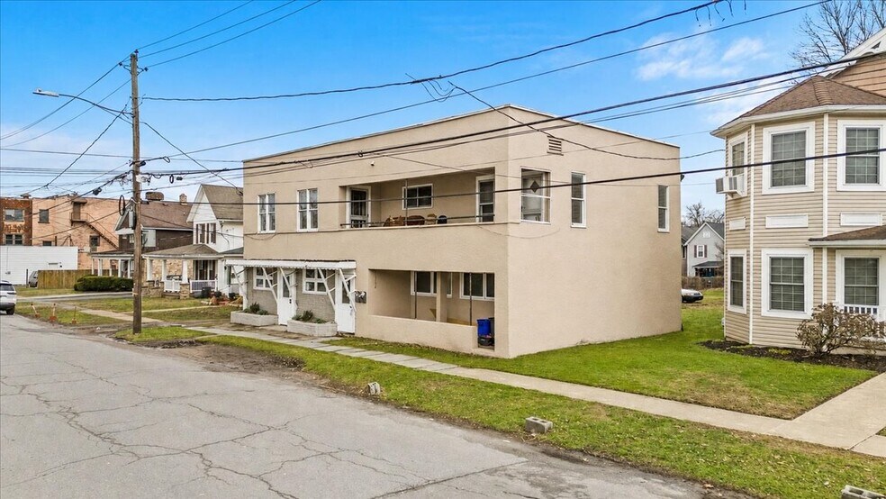 More Photos Of 622 E Market St, Scranton Office Residential For Sale