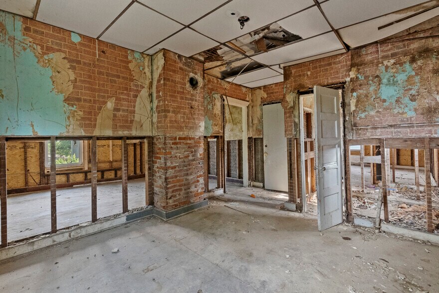 More Photos Of 330 N 29th St, Louisville Multifamily For Sale