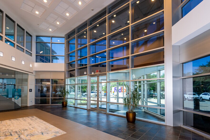 More Photos Of 8616 Freeport Pky, Irving Unknown For Lease