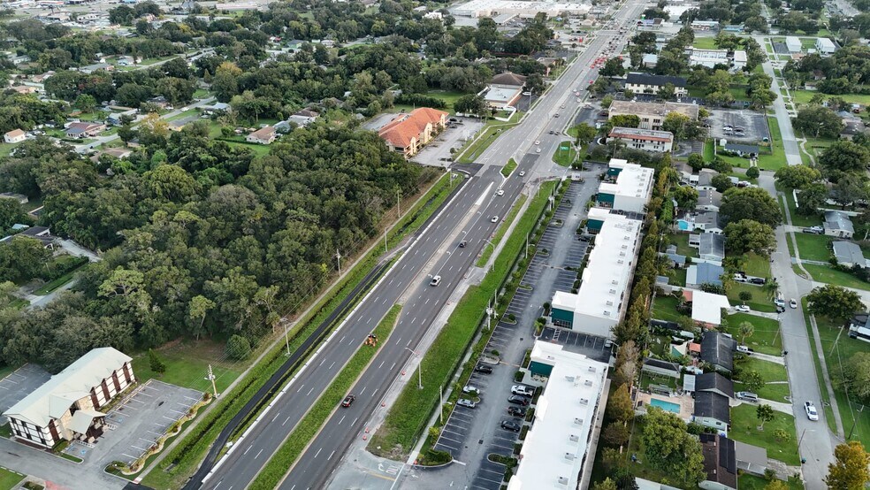 More Photos Of 1418 N Semoran Blvd, Orlando Freestanding For Lease