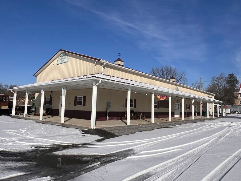 More Photos Of 35 W Pennsylvania Ave, Walkersville Storefront Retail Office For Lease