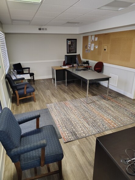 More Photos Of 1298 Central Ave, Atlanta Warehouse For Sale