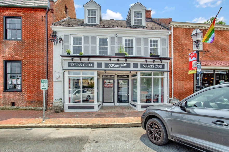 More Photos Of 81 Main St, Annapolis Restaurant For Sale