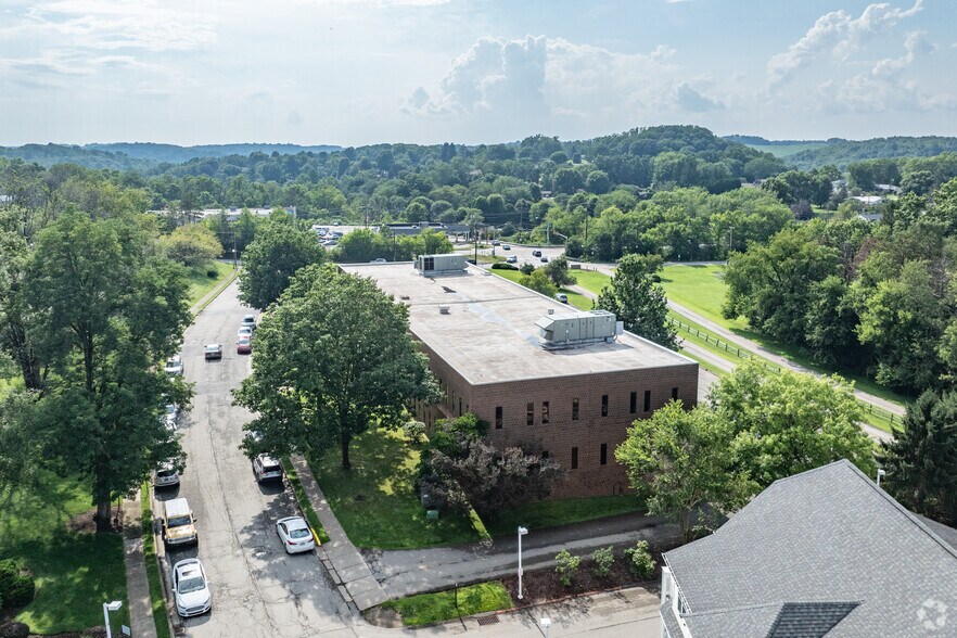 More Photos Of 1 Northgate Sq, Greensburg Loft Creative Space For Lease