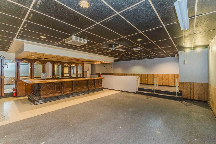 More Photos Of 1560 S Topeka St, Wichita Lodge Meeting Hall For Sale