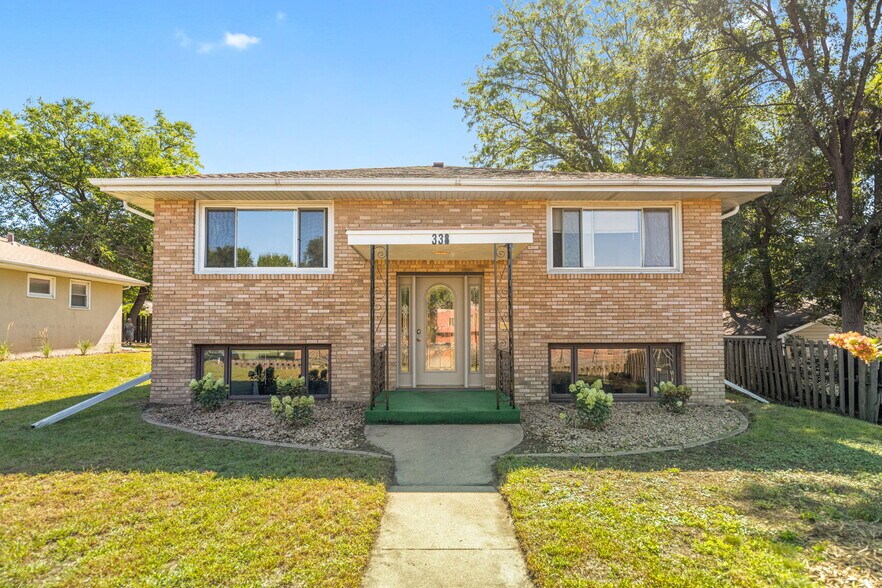 More Photos Of , Minneapolis Multifamily For Sale