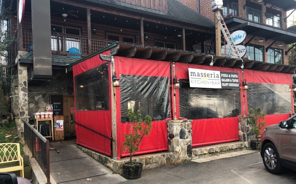 Primary Photo Of 544 E Main St, Blue Ridge Restaurant For Lease