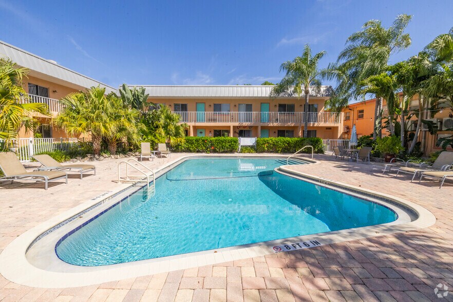 More Photos Of 1405 S Lorenzo Ave, Tampa Apartments For Sale